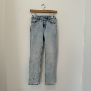 Boys Old Navy Built in Flex Straight leg jeans. Size 14 slim. Light wash